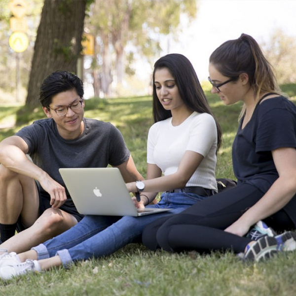 student courses canberra